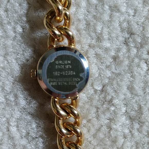 Greun gold tone watch bracelet - Picture 3 of 4